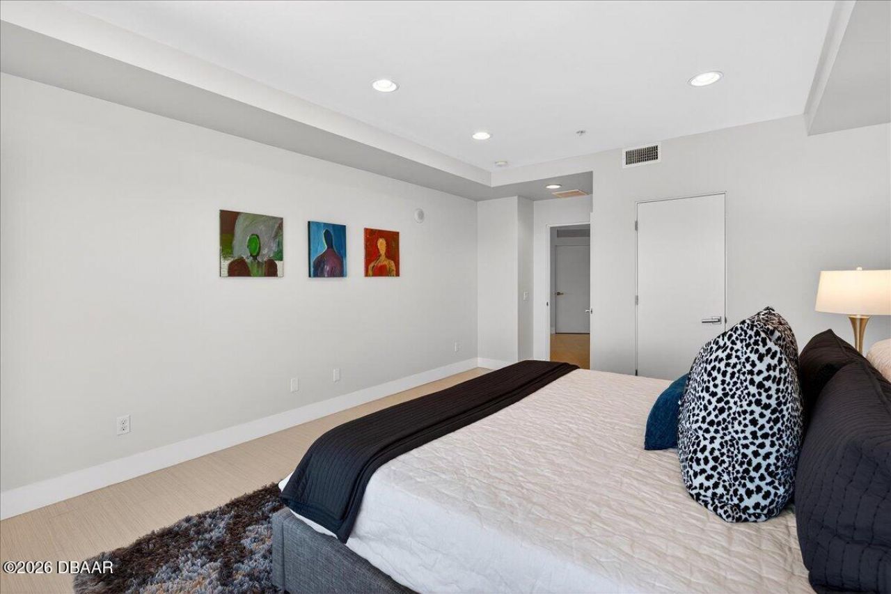 2 Oceans West Boulevard, Unit 2006, Daytona Beach Shores, FL 32118 Photo