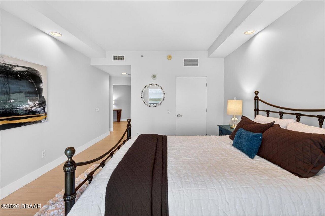 2 Oceans West Boulevard, Unit 2006, Daytona Beach Shores, FL 32118 Photo