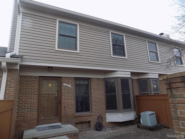 40043 CROSSWINDS, Novi, MI 48375