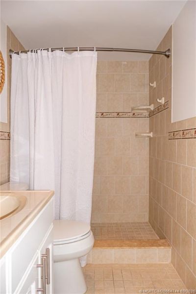 3482 NE Causeway Boulevard, Unit 2-203, Jensen Beach, FL 34957 Photo