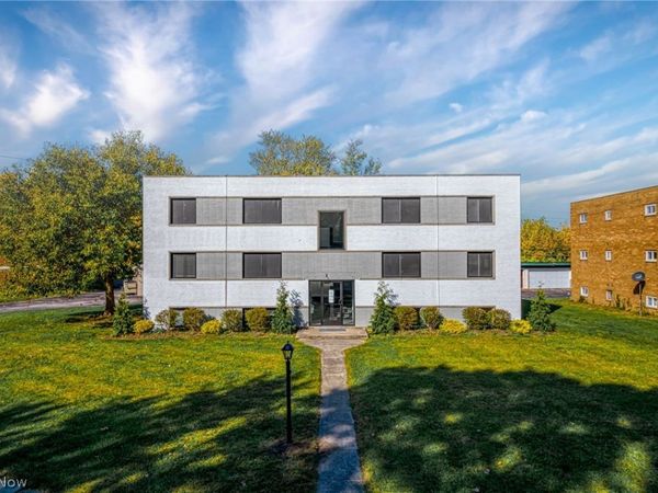 1673 Southbend Circle , Unit 2, Rocky River, OH 44116