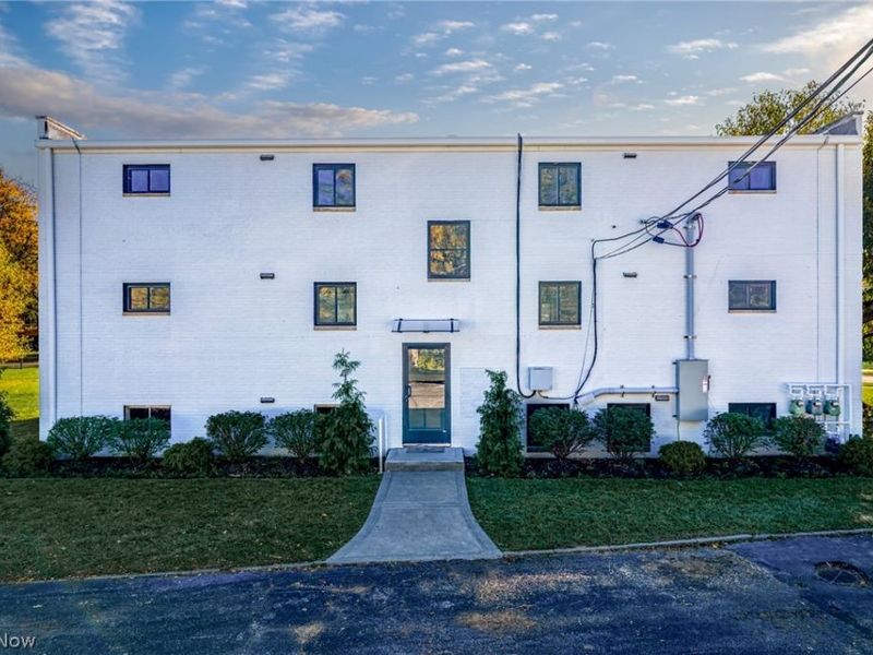 1673 Southbend Circle , Unit 2, Rocky River, OH 44116 Photo 13