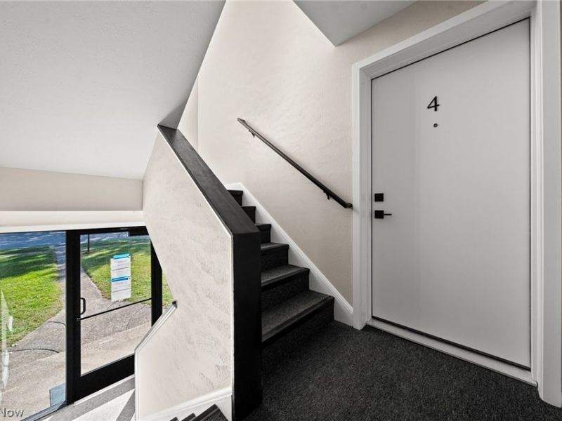 1673 Southbend Circle , Unit 2, Rocky River, OH 44116 Photo 3