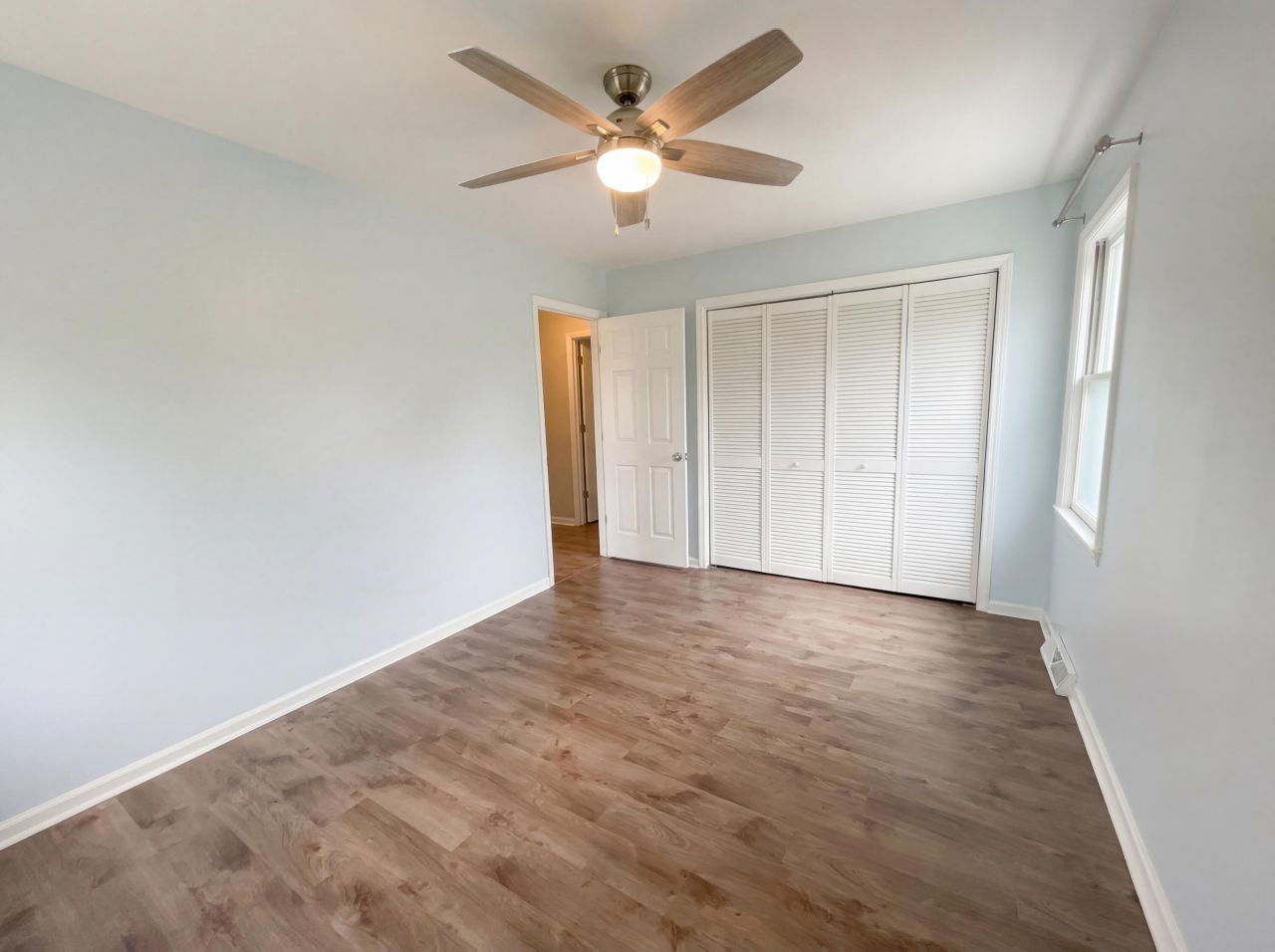 162 Mellard Drive Photo 4