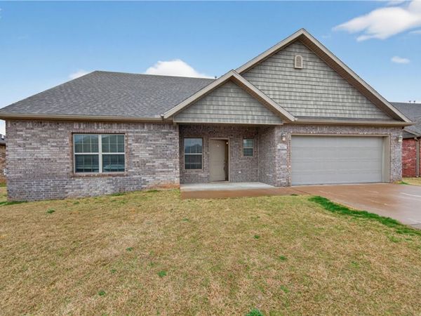 584 Quartz , Springdale, AR 72764