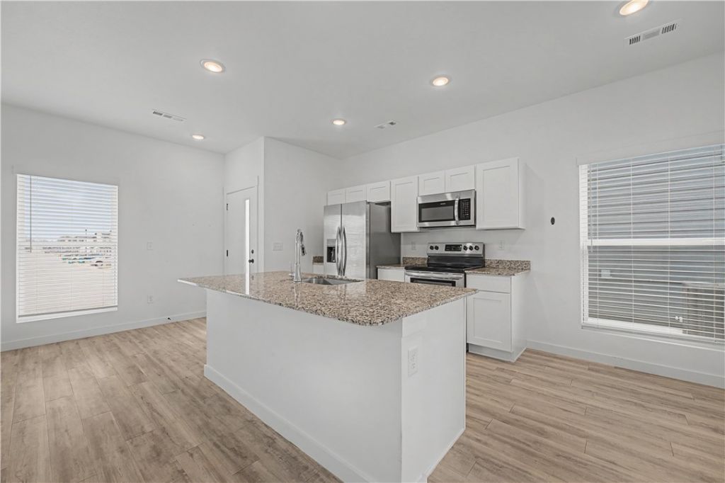 651 St Charles Place, Bentonville, AR 72713 Main Photo