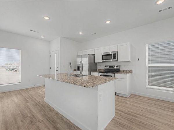 651 St Charles Place, Bentonville, AR 72713