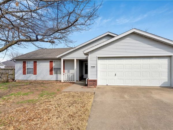 1459 Fredonia Street , Springdale, AR 72762