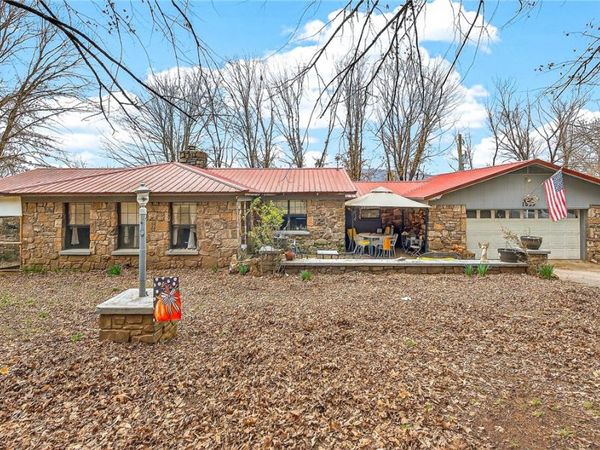 1025 Hollow Branch Lane , Mountainburg, AR 72946