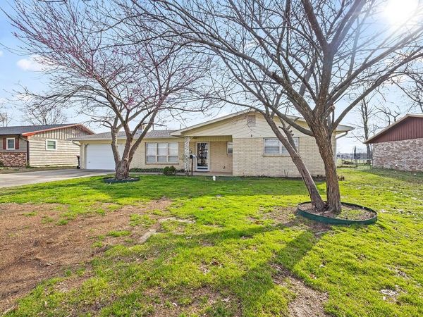 1405 Dyer Street , Springdale, AR 72762