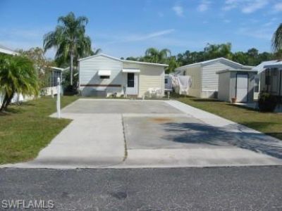 6 Fountain View Blvd, North Fort Myers, FL 33903 Photo