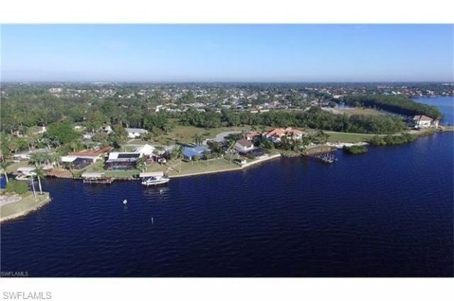 6 Fountain View Blvd, North Fort Myers, FL 33903 Photo