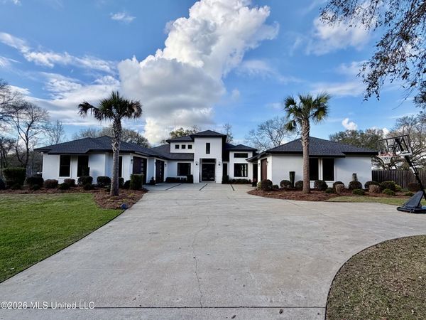 5455 Gavin Hamilton Road, Moss Point, MS 39562