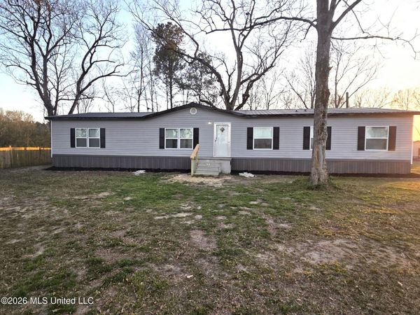 4138 Old Hillsboro Road, Forest, MS 39074