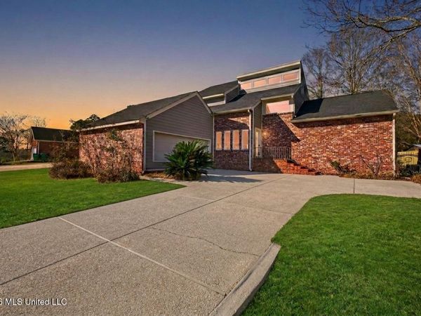 9922 Honalo Place, Diamondhead, MS 39525