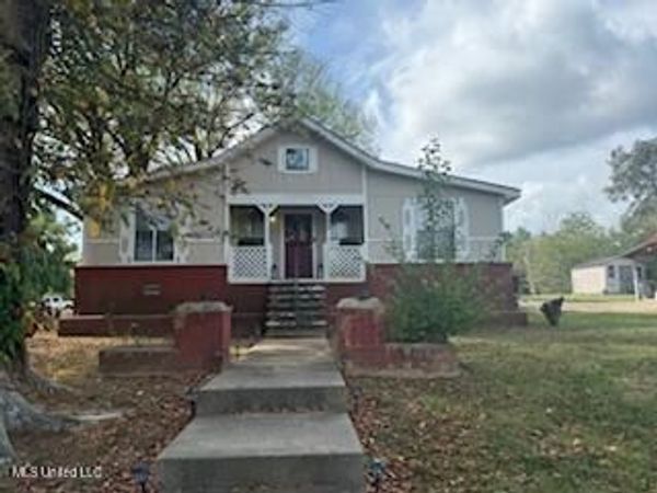 205 Parker Street, Duck Hill, MS 38925