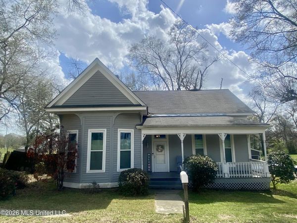 106 Ainsworth Street, Hazlehurst, MS 39083