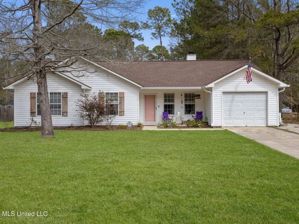 1128 Oak Street, Ocean Springs, MS 39564