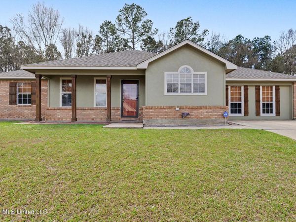 15513 Lyda Steen Drive, Biloxi, MS 39532