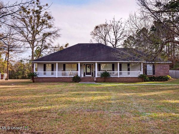 14308 Longwood, D'Iberville, MS 39540
