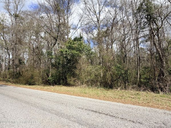 02 Gibson Road, McComb, MS 39648