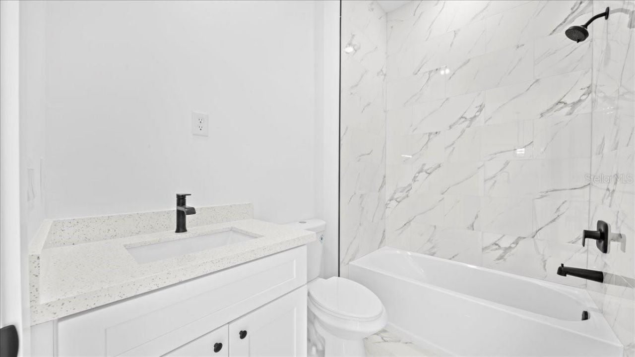 826/828 Diplomat Parkway E, Cape Coral, FL 33909 Photo