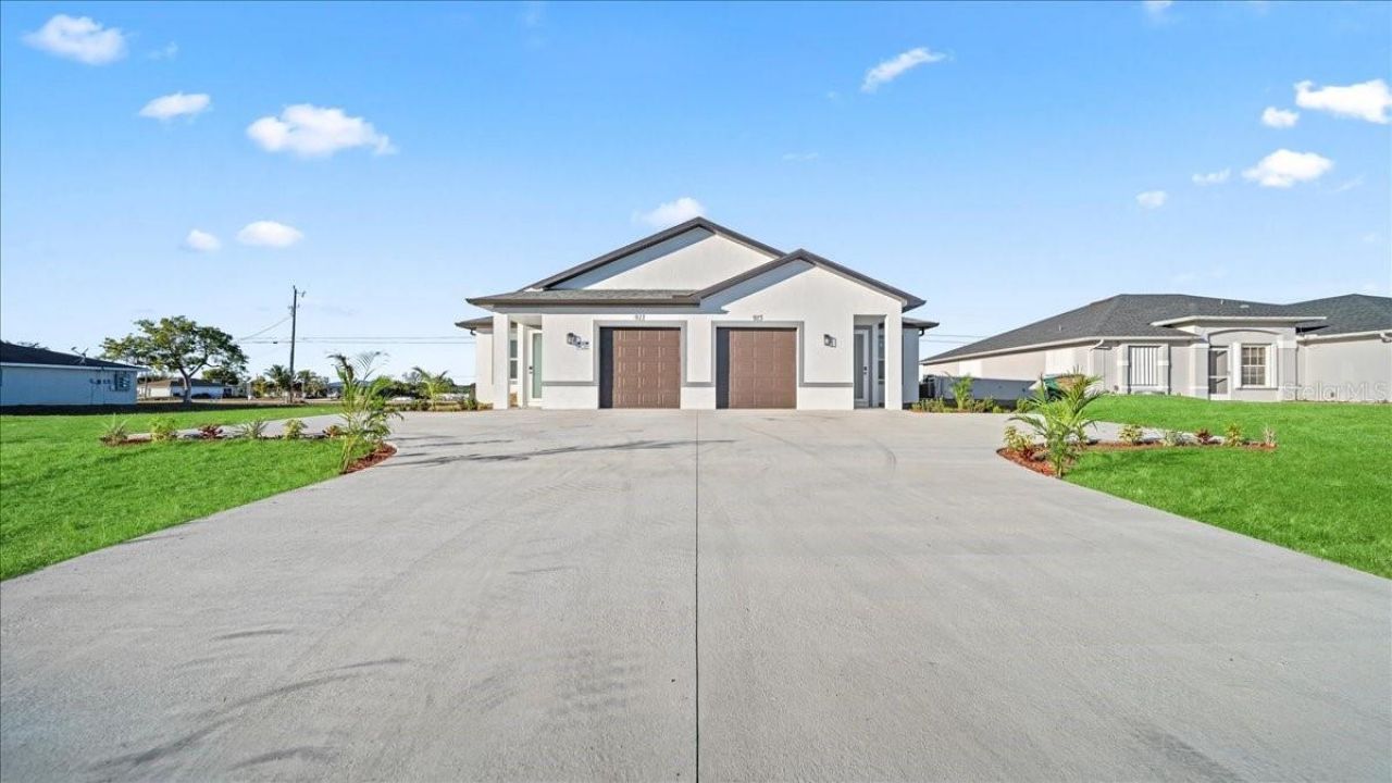 826/828 Diplomat Parkway E, Cape Coral, FL 33909 Photo