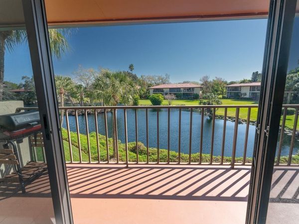 6472 SEAGULL DRIVE , Unit 306, BRADENTON, FL 34210