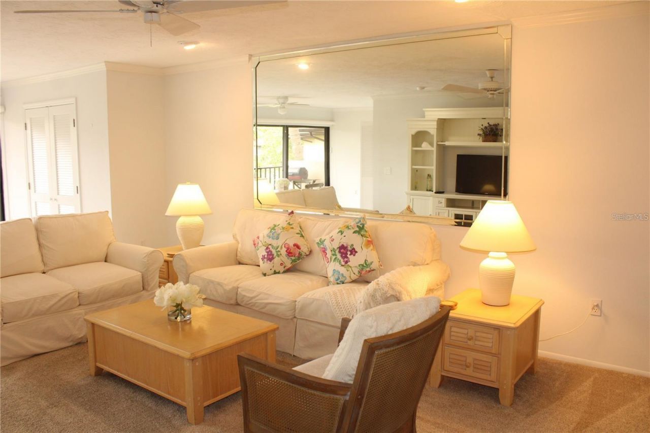 6472 Seagull Drive , Unit 306, Bradenton, FL 34210 Photo