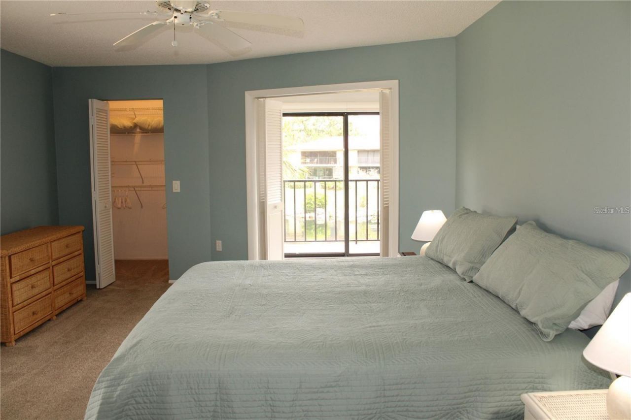 6472 Seagull Drive , Unit 306, Bradenton, FL 34210 Photo