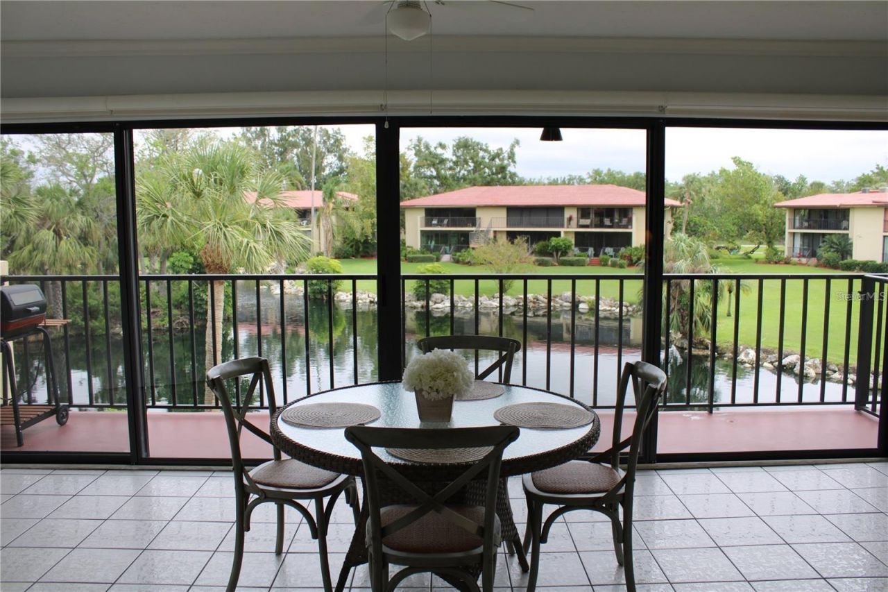 6472 Seagull Drive , Unit 306, Bradenton, FL 34210 Photo