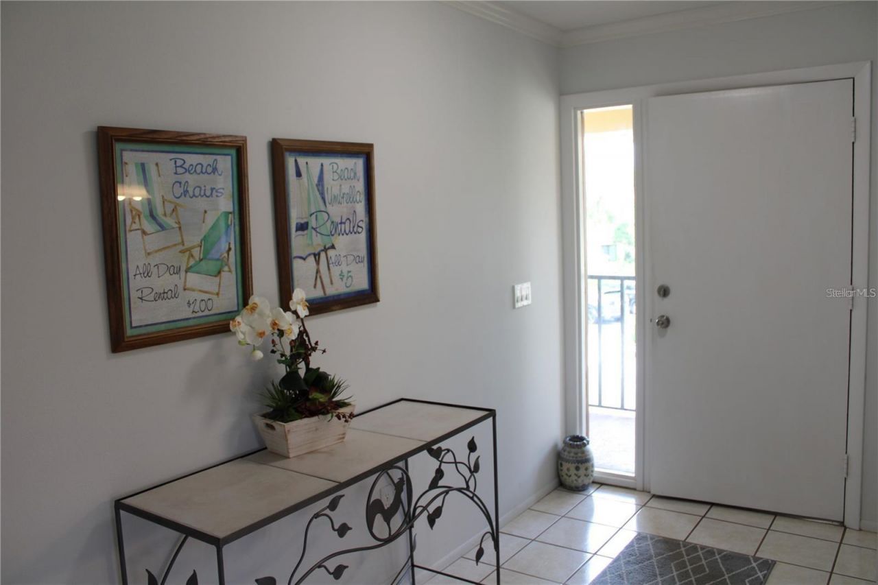 6472 Seagull Drive , Unit 306, Bradenton, FL 34210 Photo