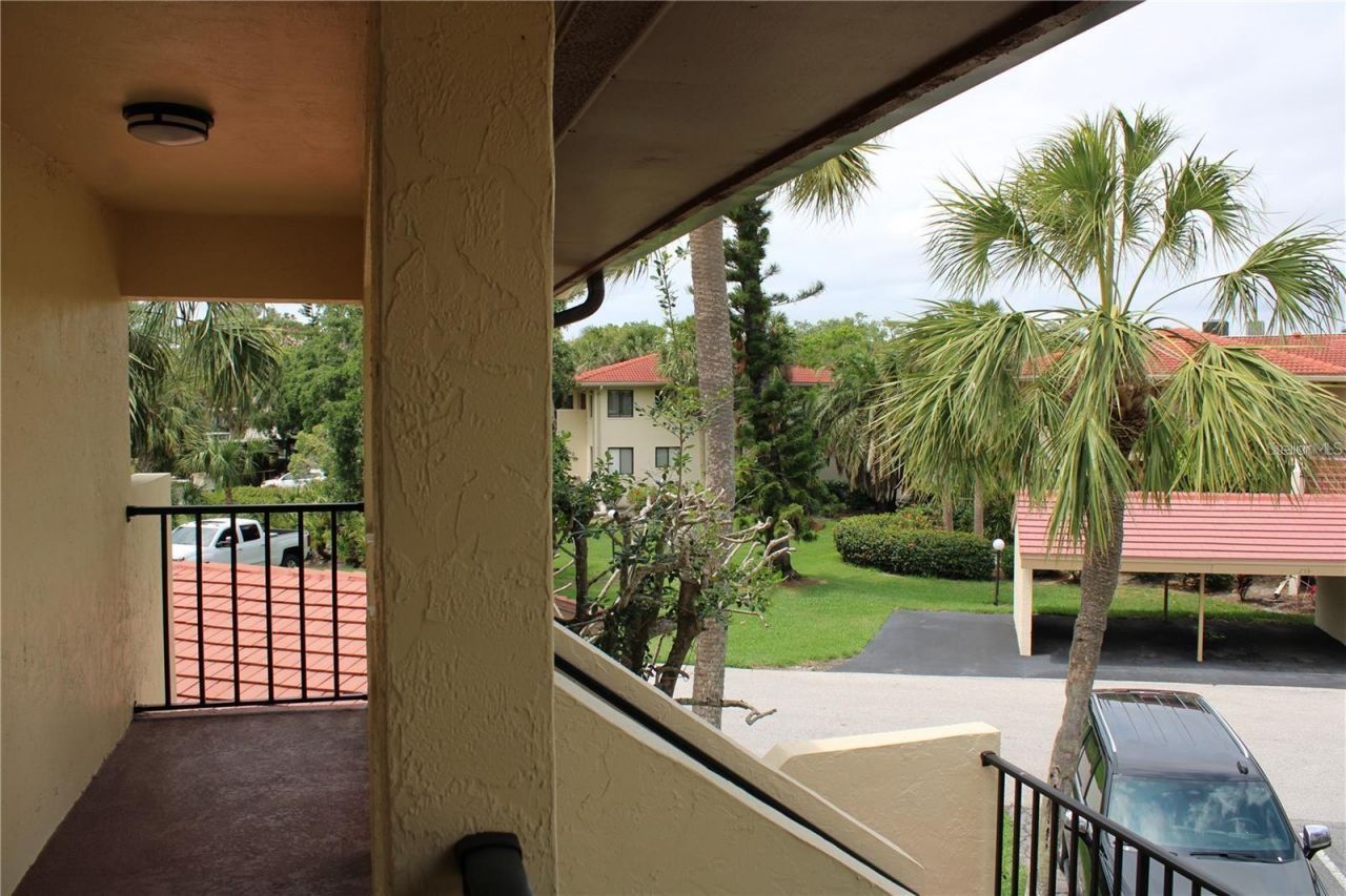 6472 Seagull Drive , Unit 306, Bradenton, FL 34210 Photo