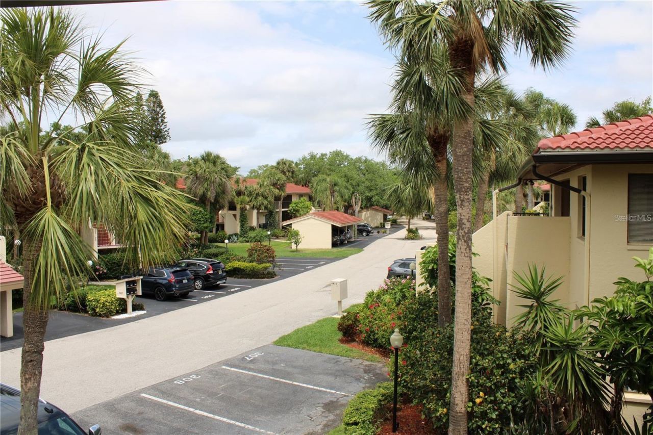 6472 Seagull Drive , Unit 306, Bradenton, FL 34210 Photo