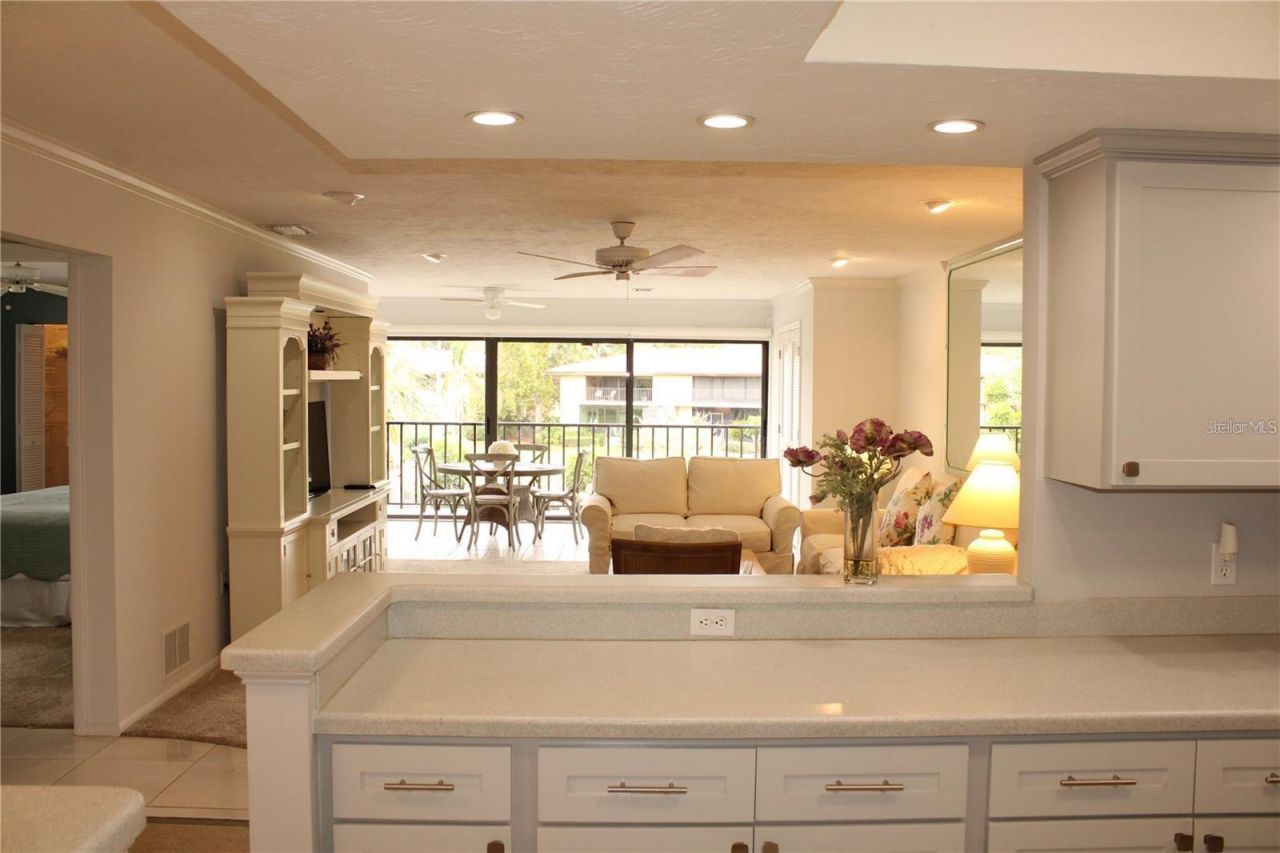 6472 Seagull Drive , Unit 306, Bradenton, FL 34210 Photo