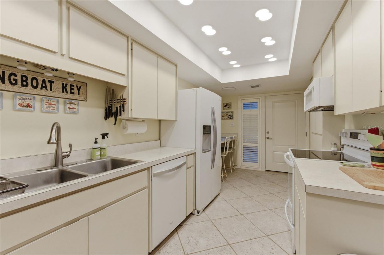 5757 Gulf Of Mexico Drive, Unit 115, Longboat Key, FL 34228 Photo