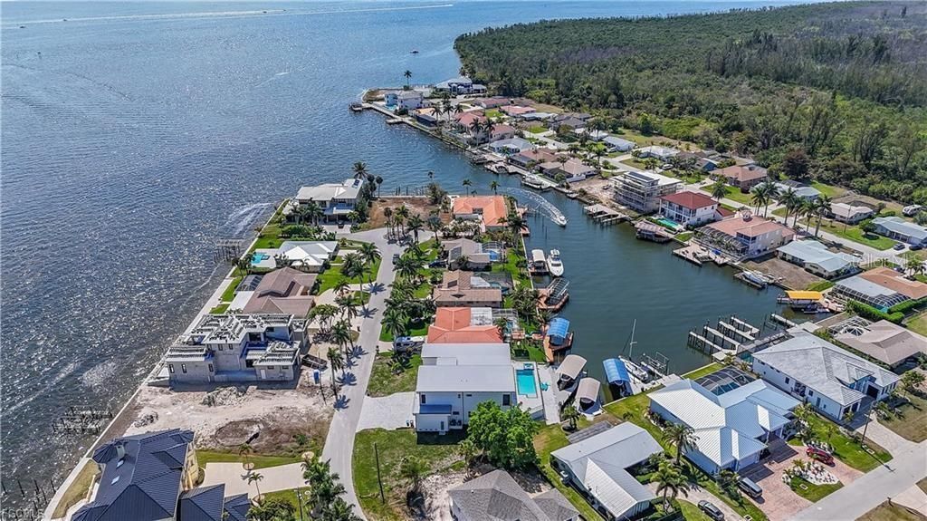 5929 SW 1st Avenue, Cape Coral, FL 33914 Photo