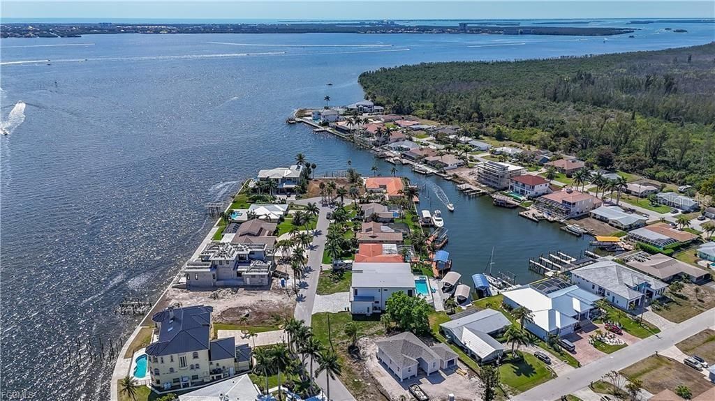 5929 SW 1st Avenue, Cape Coral, FL 33914 Photo