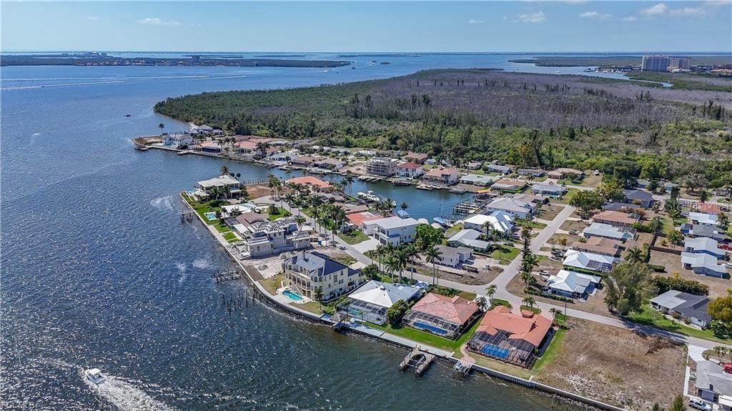 5929 SW 1st Avenue, Cape Coral, FL 33914 Photo