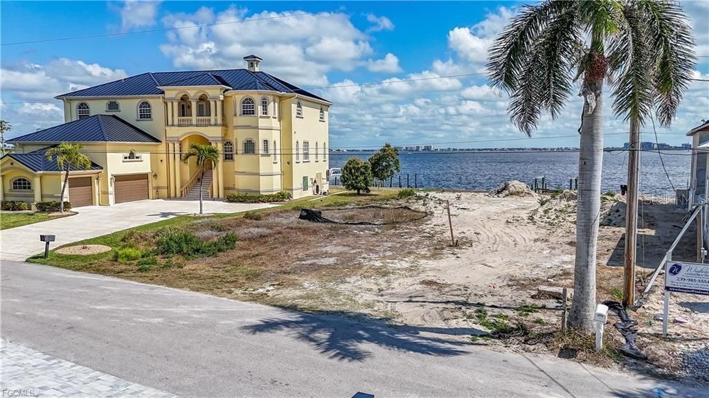 5929 SW 1st Avenue, Cape Coral, FL 33914 Photo