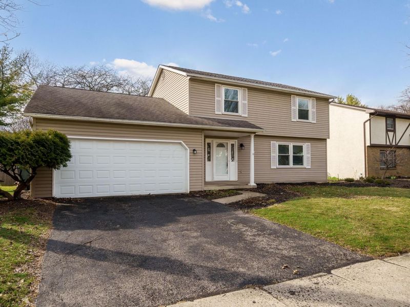 7641 Old Foxe Court , Columbus, OH 43235 Photo 2