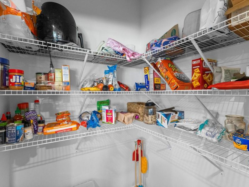 489 Helena Drive, Plain City, OH 43064 Photo 13