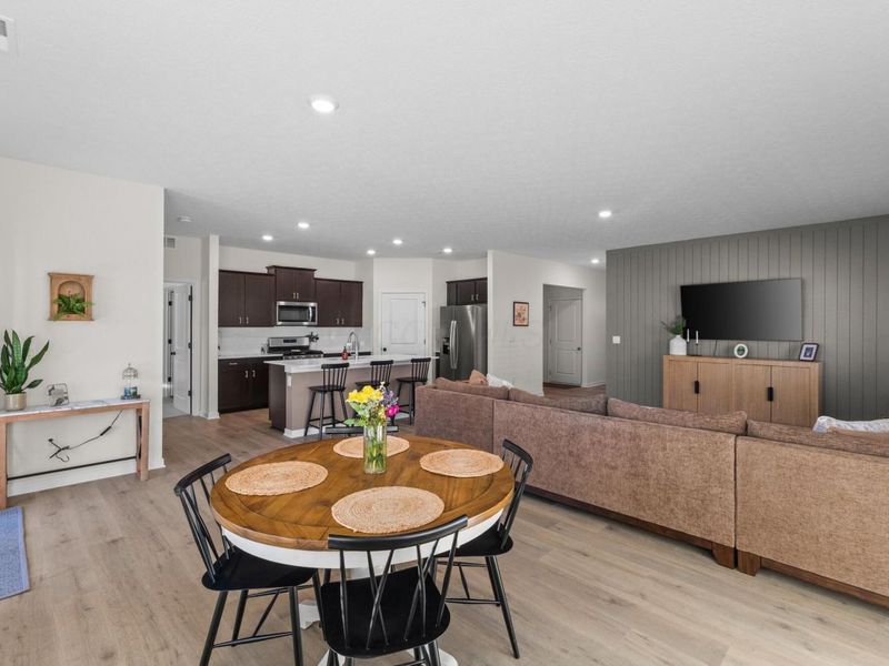 489 Helena Drive, Plain City, OH 43064 Photo 8