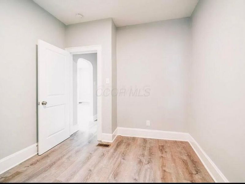 1398 Manchester Avenue, Columbus, OH 43211 Photo 12