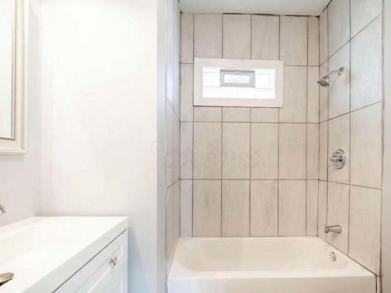 1398 Manchester Avenue, Columbus, OH 43211 Photo 16
