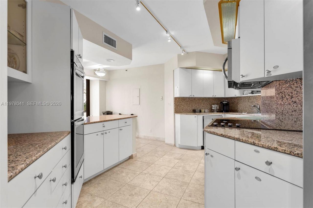 19667 Turnberry Way , Unit 3-AB, Aventura, FL 33180 Photo