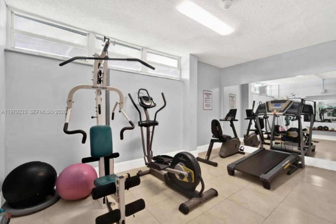 13155 Ixora Ct, Unit 310, North Miami, FL 33181 Photo