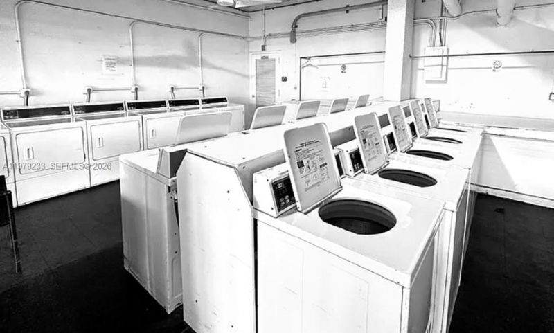 13155 Ixora Ct , Unit 310, North Miami, FL 33181 Photo