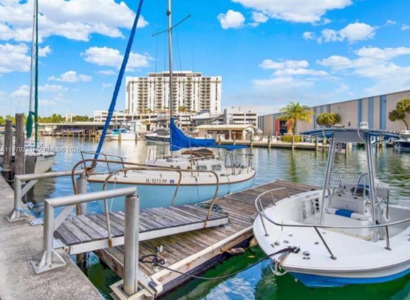 13155 Ixora Ct , Unit 310, North Miami, FL 33181 Photo