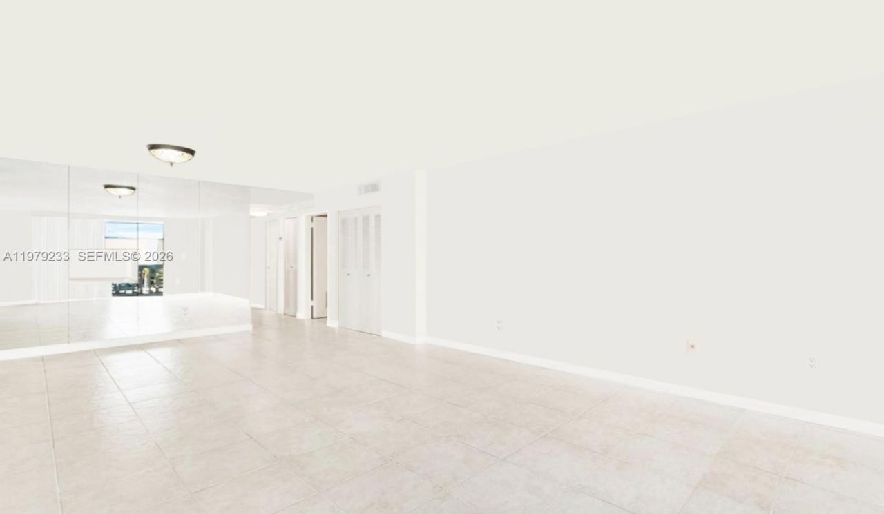 13155 Ixora Ct, Unit 310, North Miami, FL 33181 Photo